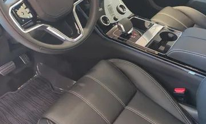 Range Rover Velar R-...