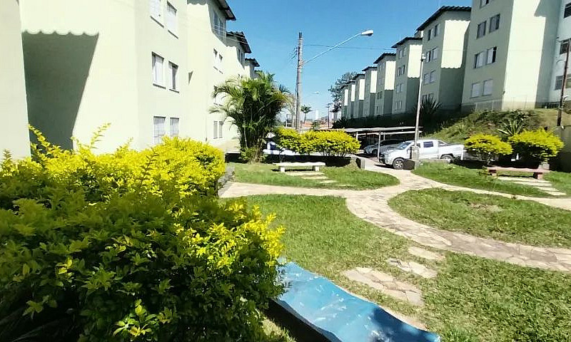 Condomínio Residenci...