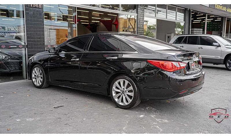 Hyundai Sonata 2.4 1...