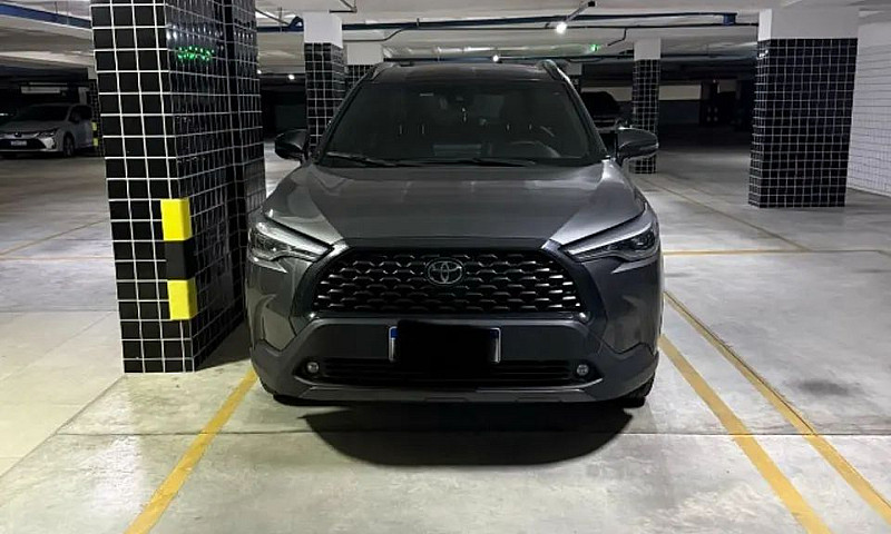 Toyota Corolla Cross...