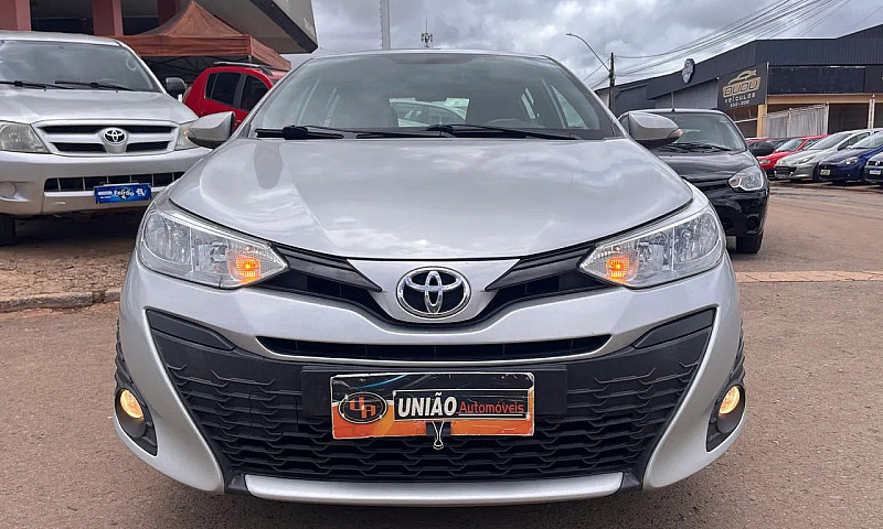 Toyota Yaris Xl Plus...