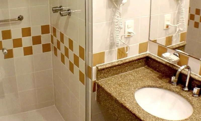 Comfort Ibirapuera, ...