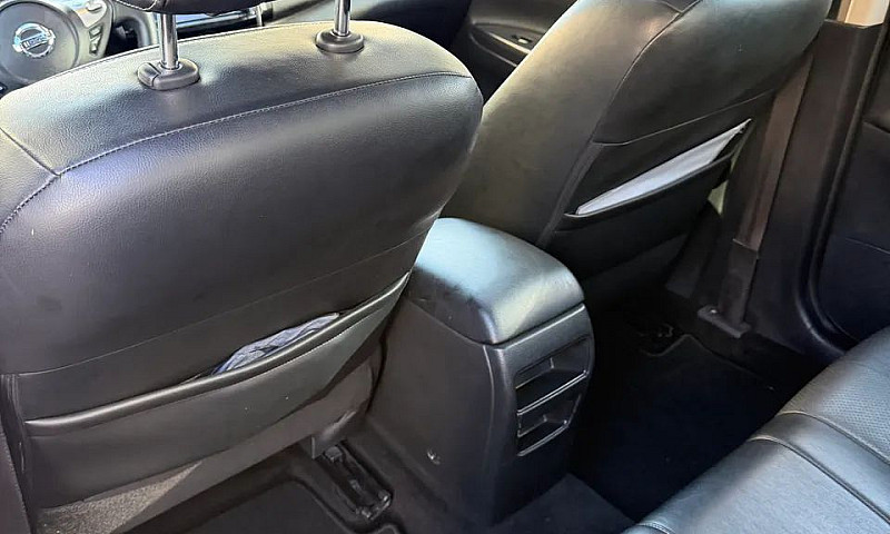 Nissan Sentra Sl 2.0...