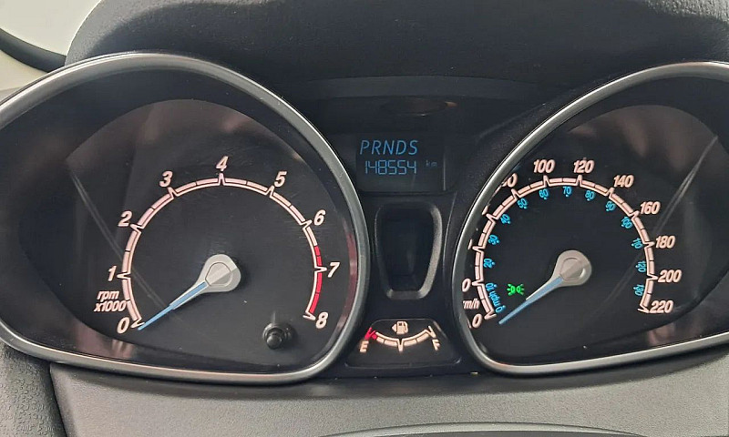 Ford Fiesta Sed. Ti....