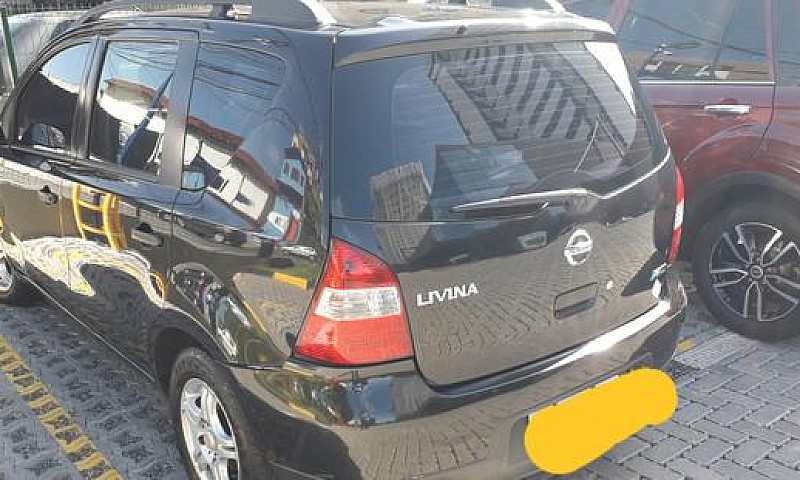 Nissan Livina 2010 C...