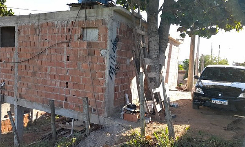 Vende-Se Casa  - Rea...