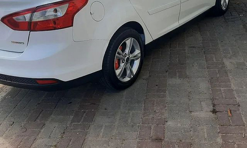 Ford Focus 1.6 Ano 2...