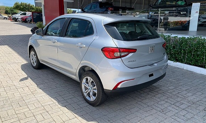 Fiat Argo Drive 2023...