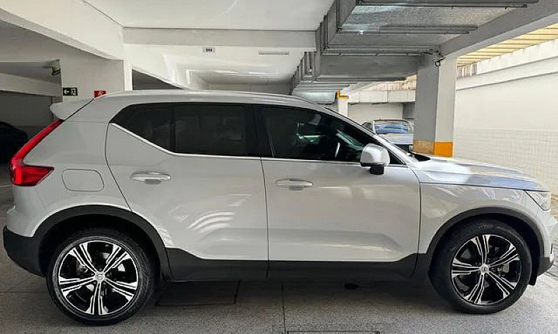 Volvo Xc 40...