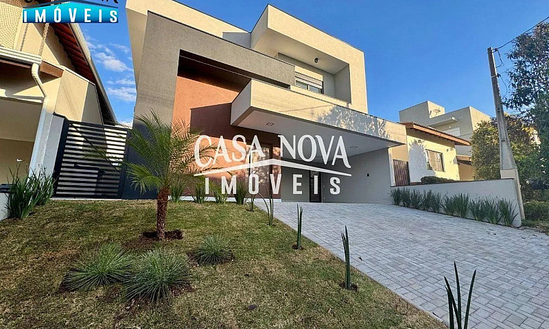 Casa Com 3 Dormitóri...