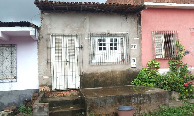 Vende-Se Uma Casa...
