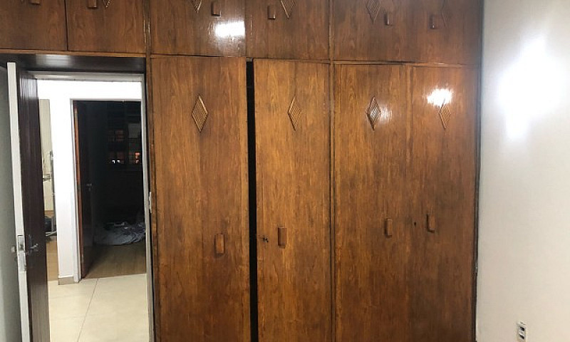 Aluga-Se Apartamento...