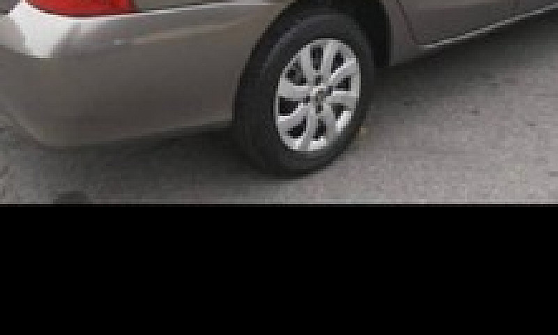 Toyota Etios Sedan 1...