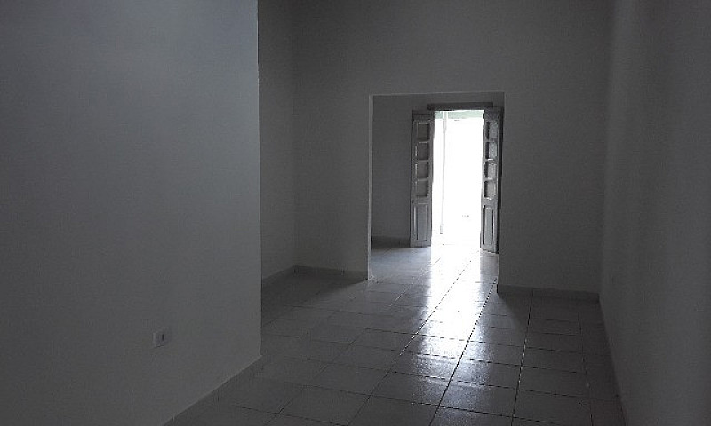 Casa No Barro Com 3 ...