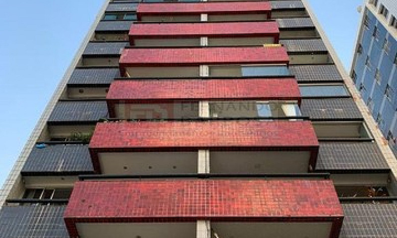 Edificio Ilha De Tró...