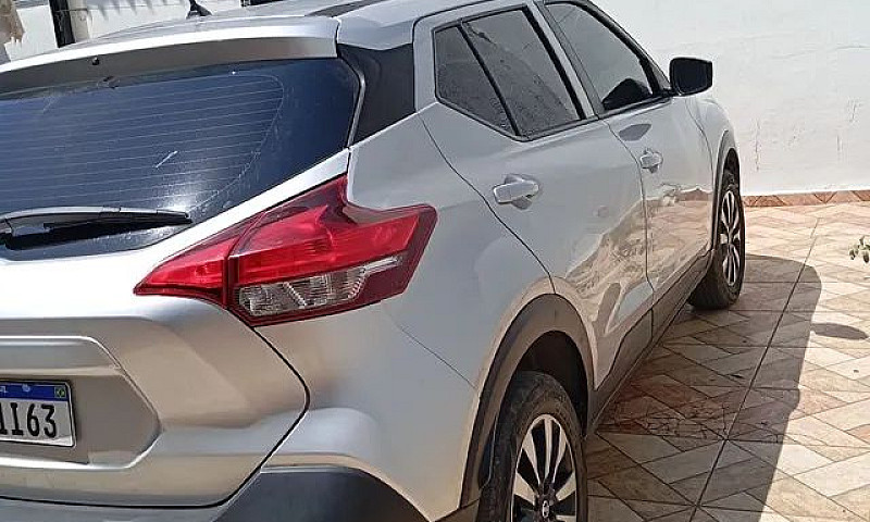 Vendo Carro Nissan K...