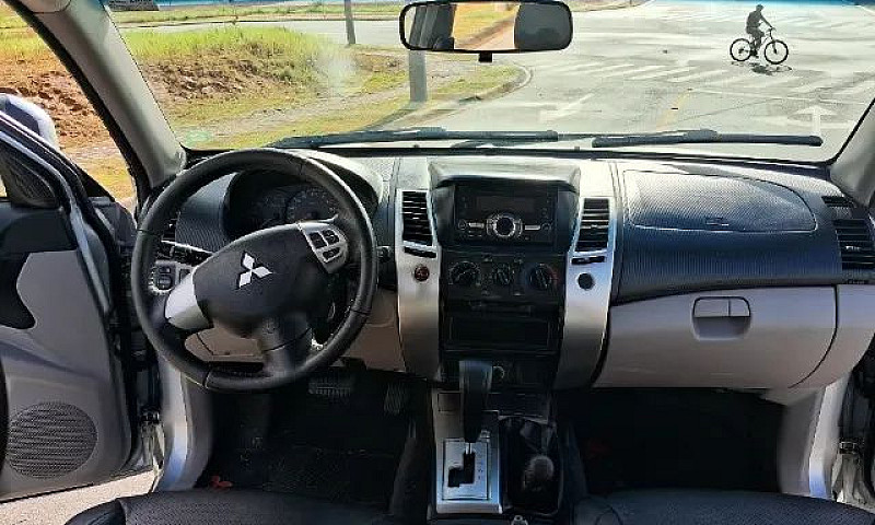 Mitsubishi Pajero 3....