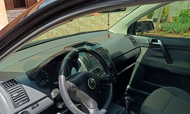 Volkswagen Polo 1.6 ...