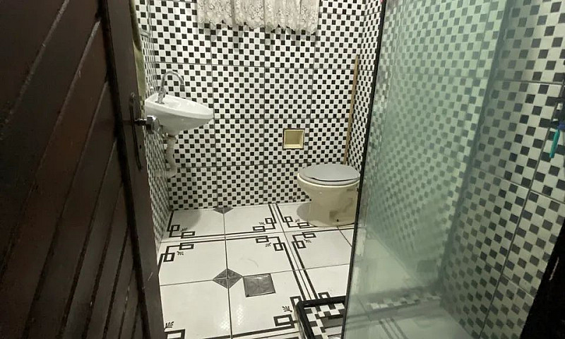 ? Aluga-Se Casa Em I...