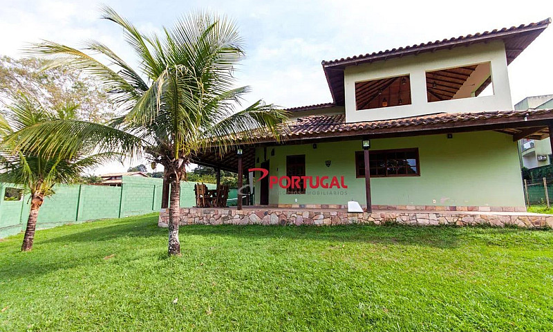Casa Com 3 Dormitóri...