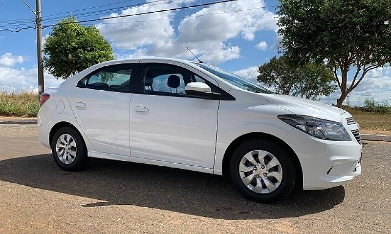 Prisma Joy Sedan 201...
