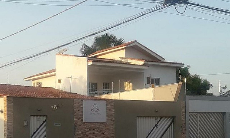 Casa Com 3 Dorm E 23...