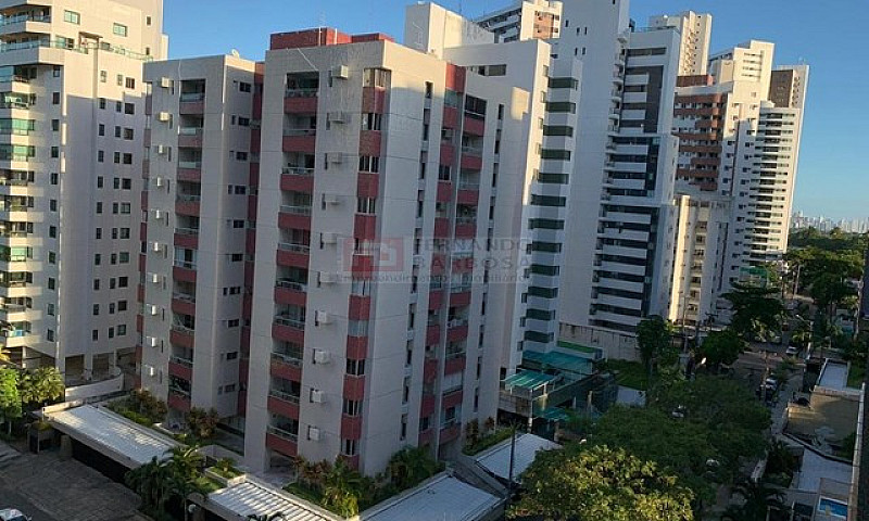 Edificio Ilha De Tró...