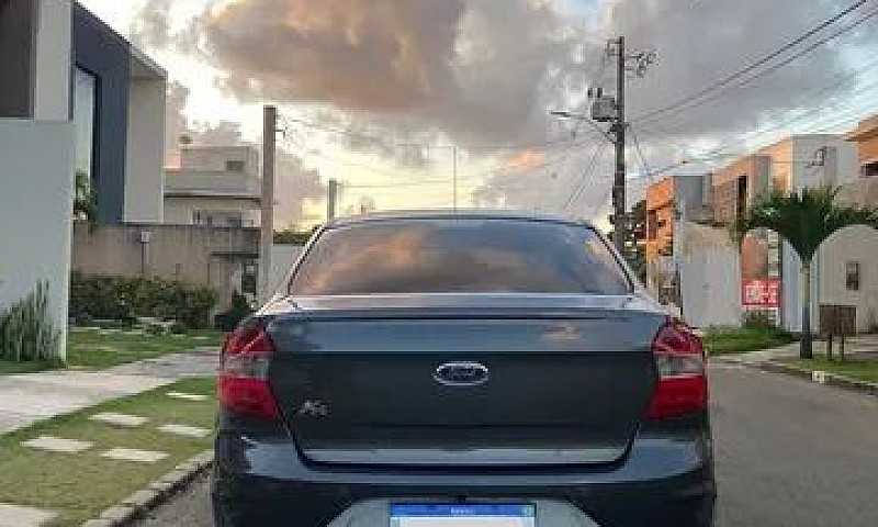Ford Ka Sedan Se Plu...