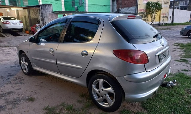 Peugeot 206  1.4  20...