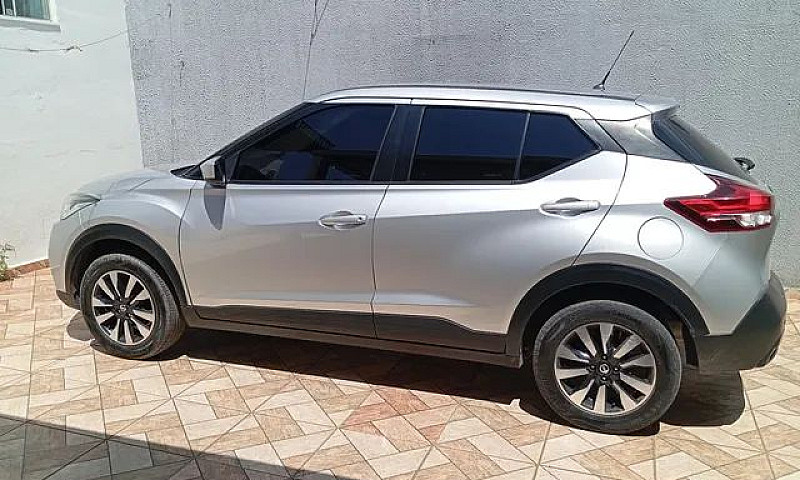 Vendo Carro Nissan K...
