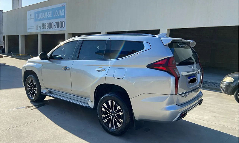 Mitsubishi Pajero Sp...