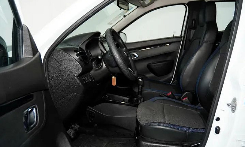 Renault Kwid Intense...