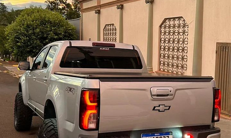 Chevrolet S10 Pick-U...