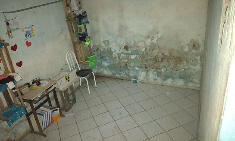 Vende-Se Uma Casa...