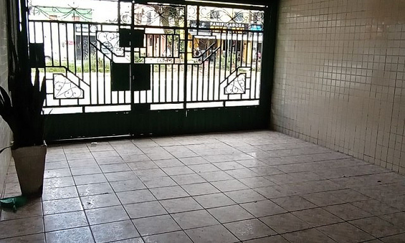 Casa Comercial Dr. F...