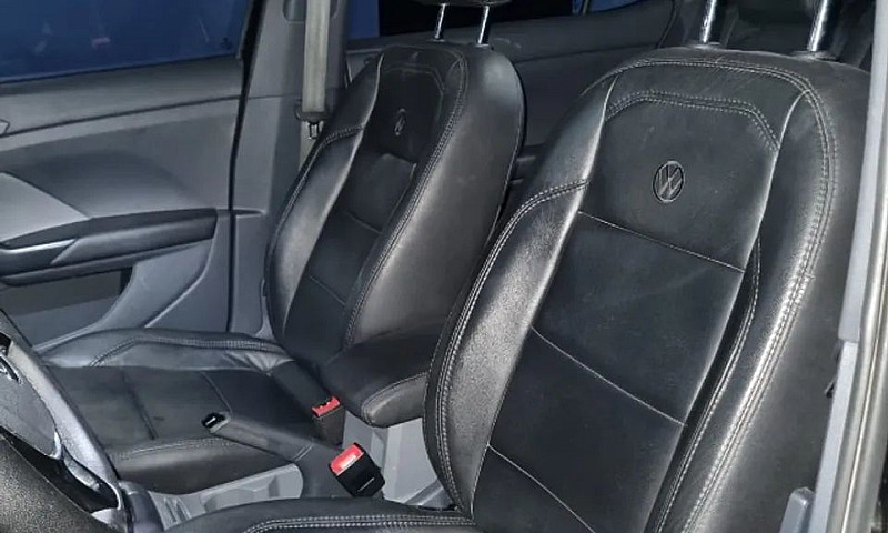 Volkswagen T-Cross C...