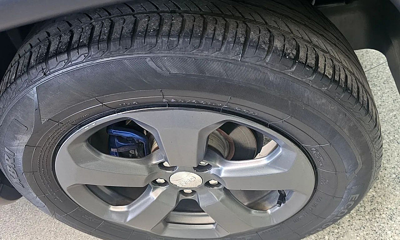 Jeep Compass Sport 2...