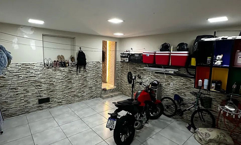 Vendo Uma Casa  Ou T...