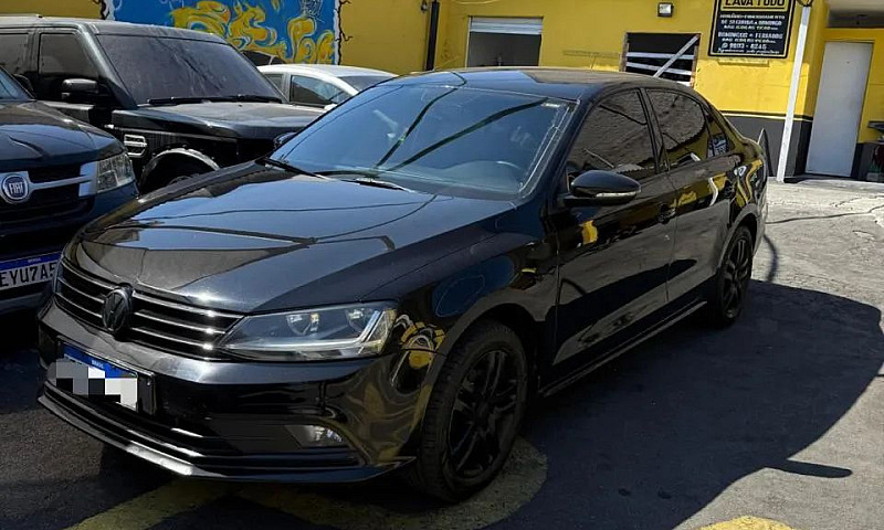 Volkswagen Jetta Com...