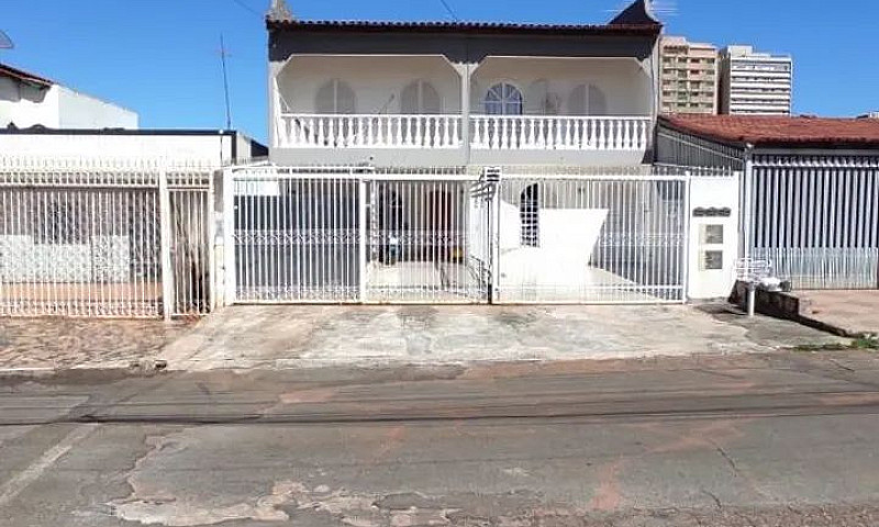 Alugo Casa Térrea Qn...