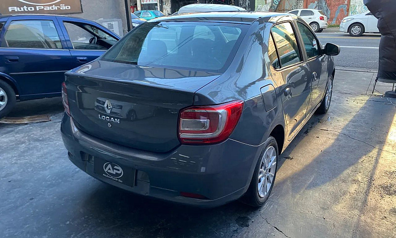 Renault Logan Expres...