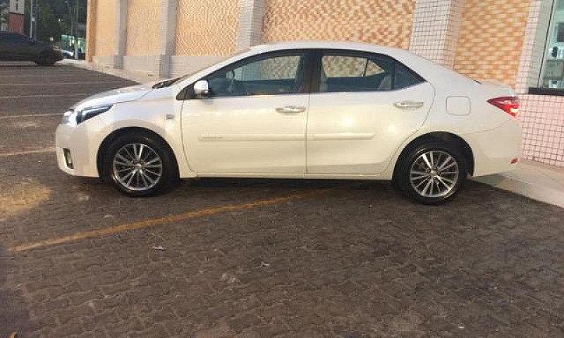 Corolla Altis 2015...