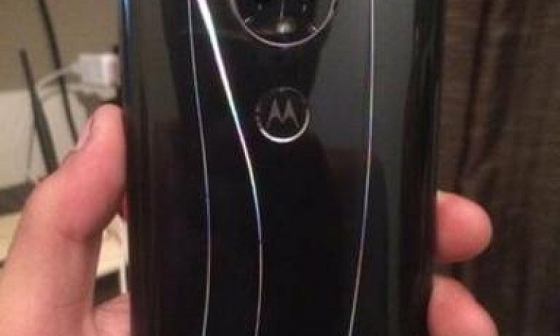 Moto E5 Plus ( Troco...