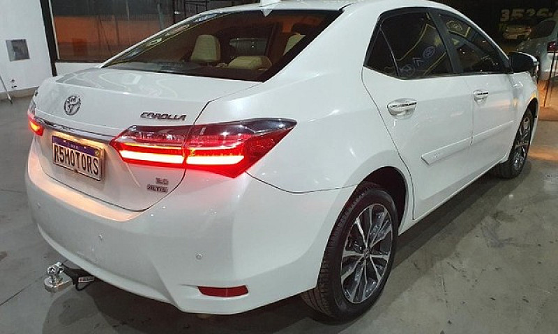 Toyota Corolla Altis...