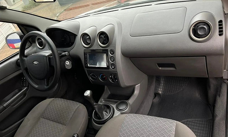 Ford Fiesta 2007 1.0...