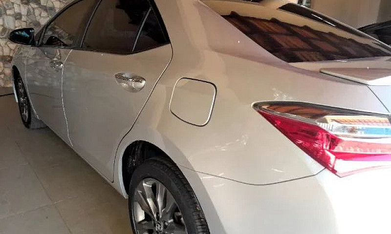 Toyota Corolla Xei 2...