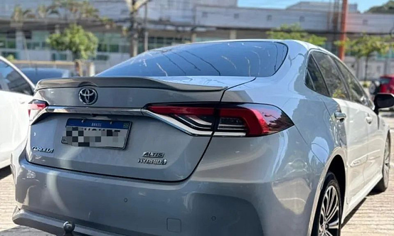 Toyota Corolla Altis...