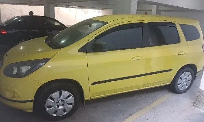 Chevrolet Spin Lt 1....