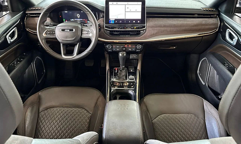 Jeep Commander Overl...