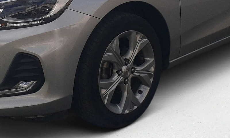 Chevrolet Onix Premi...